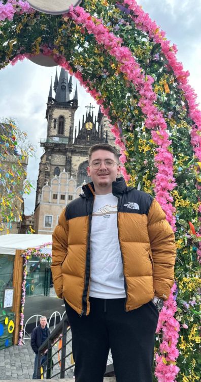 photo_5863808421784652949_y